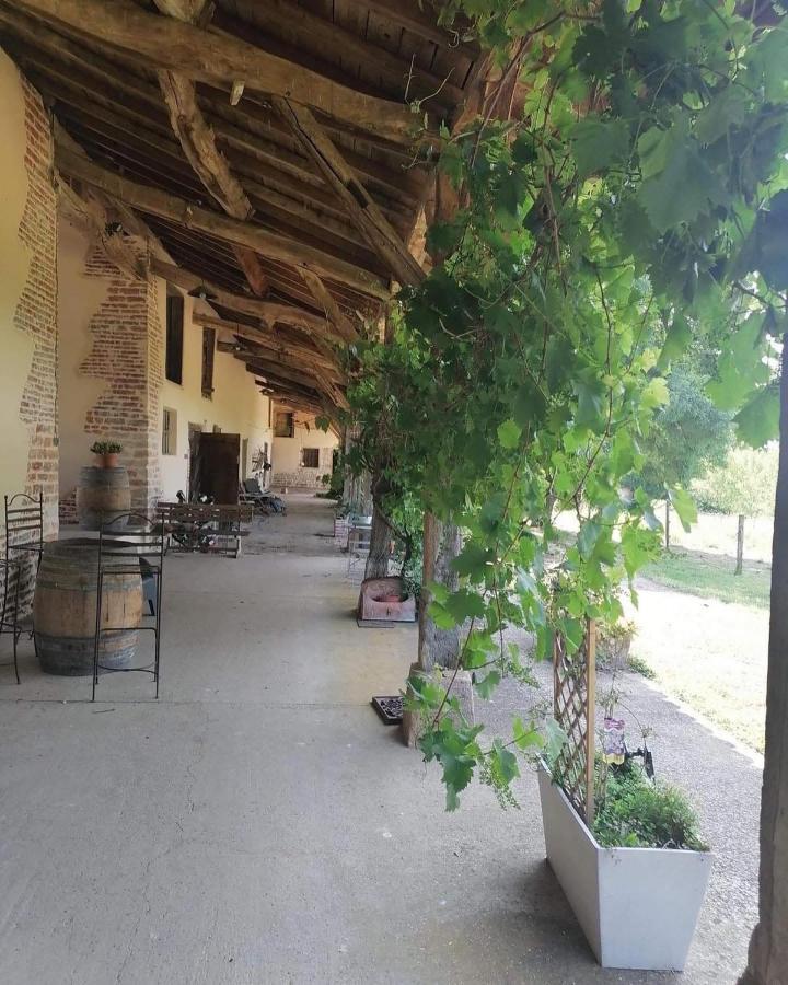 Domaine Des Granges Neuves Hotel Confrancon ภายนอก รูปภาพ