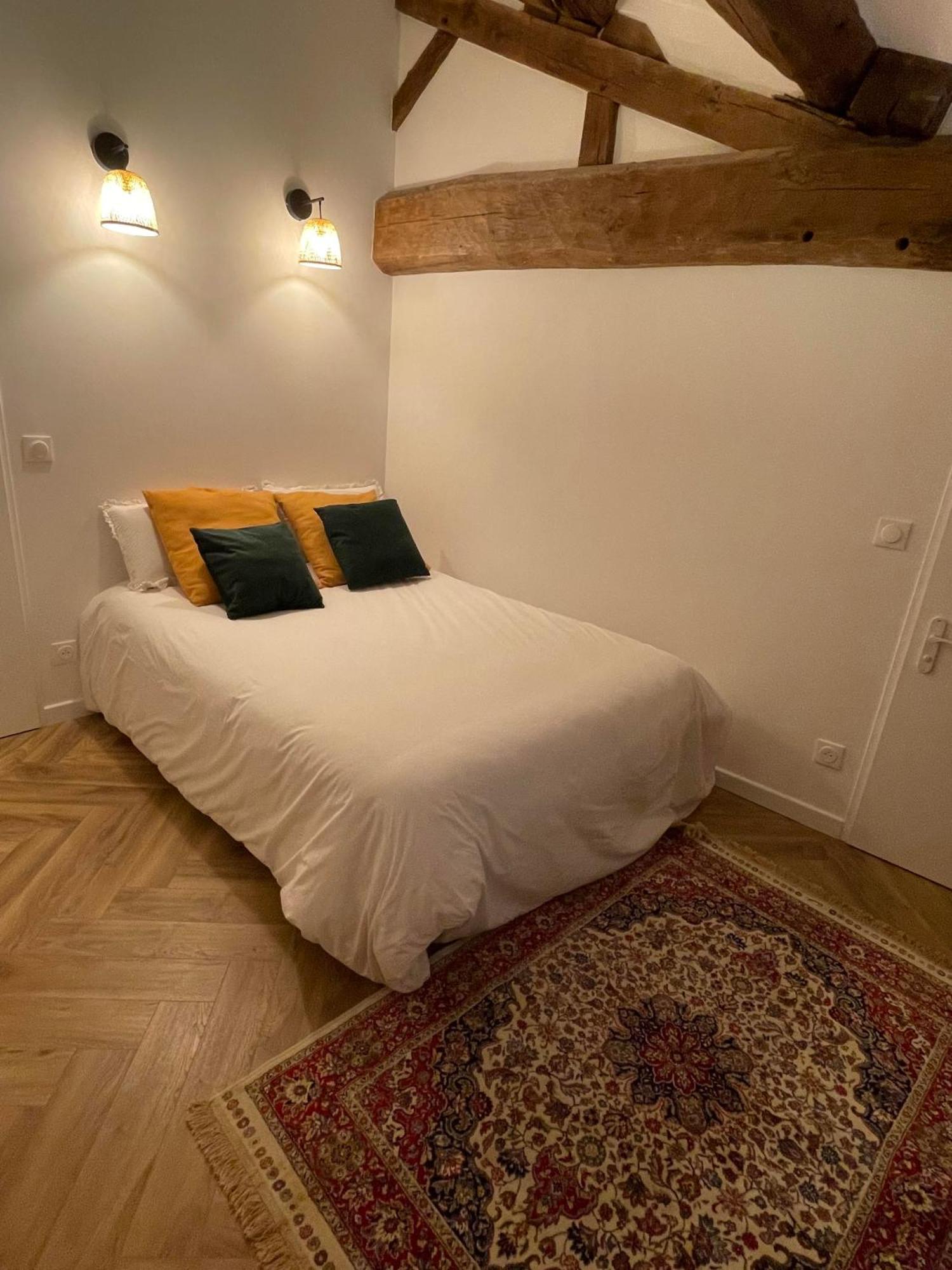 Domaine Des Granges Neuves Hotel Confrancon ภายนอก รูปภาพ