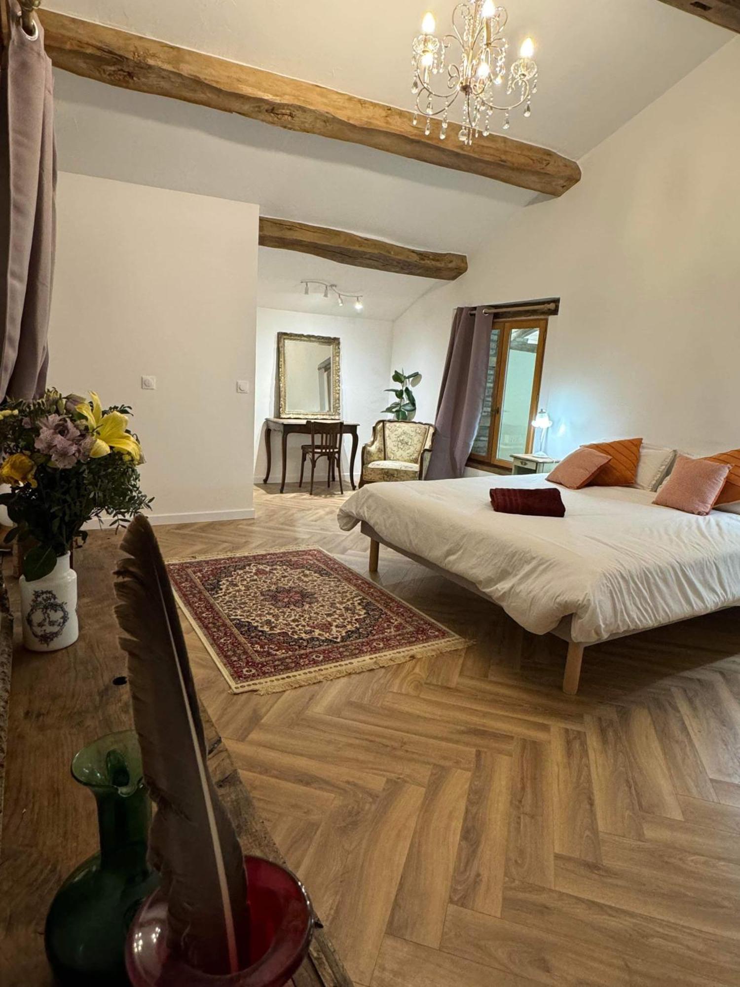 Domaine Des Granges Neuves Hotel Confrancon ภายนอก รูปภาพ